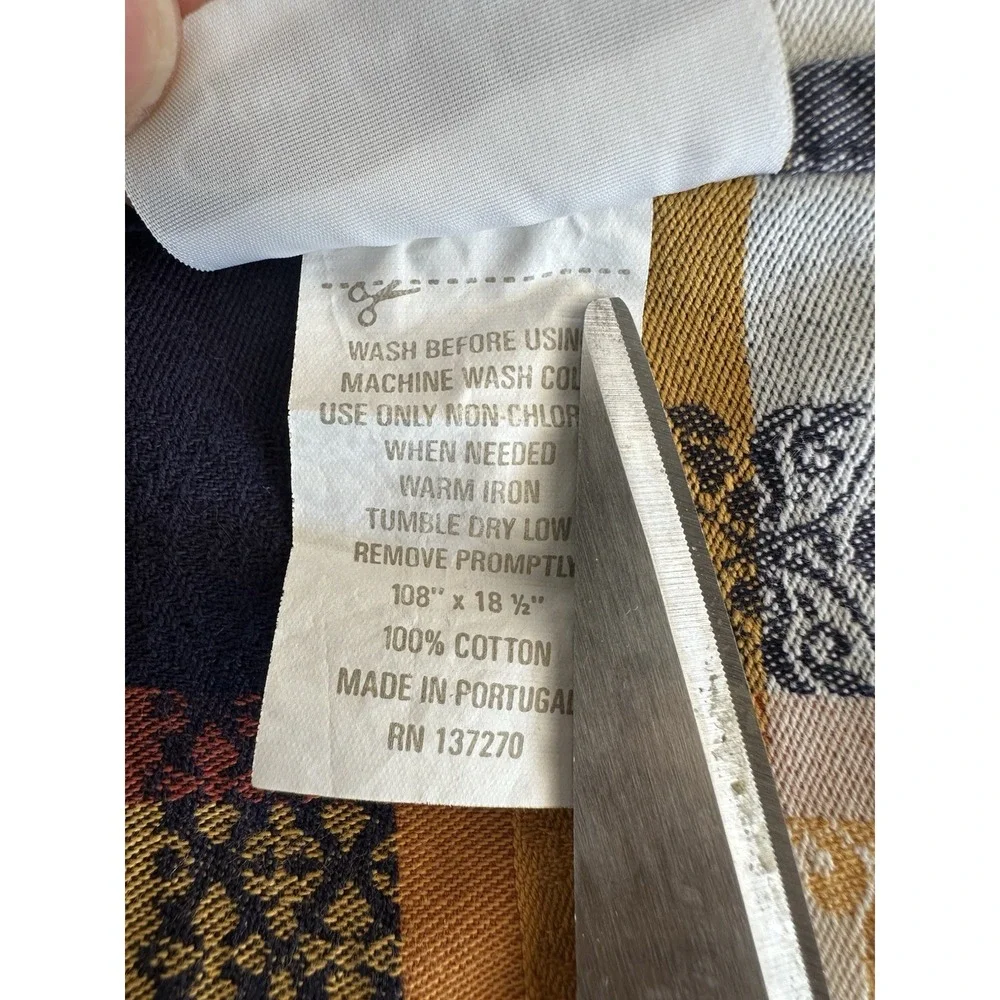 Sur La Table Plaid 100% Cotton Extra Large Table Runner 108 x 18‎ Fall Country